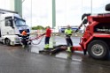 Schwerer LKW VU PKlemm A 4 Rich Olpe auf der Rodenkirchener Bruecke P352